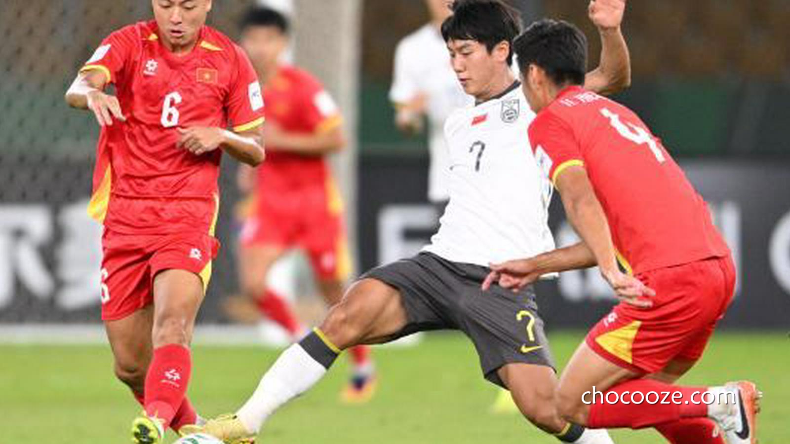 乐鱼体育独家专栏：彭啸向余望破门 中国3比0越南进决赛